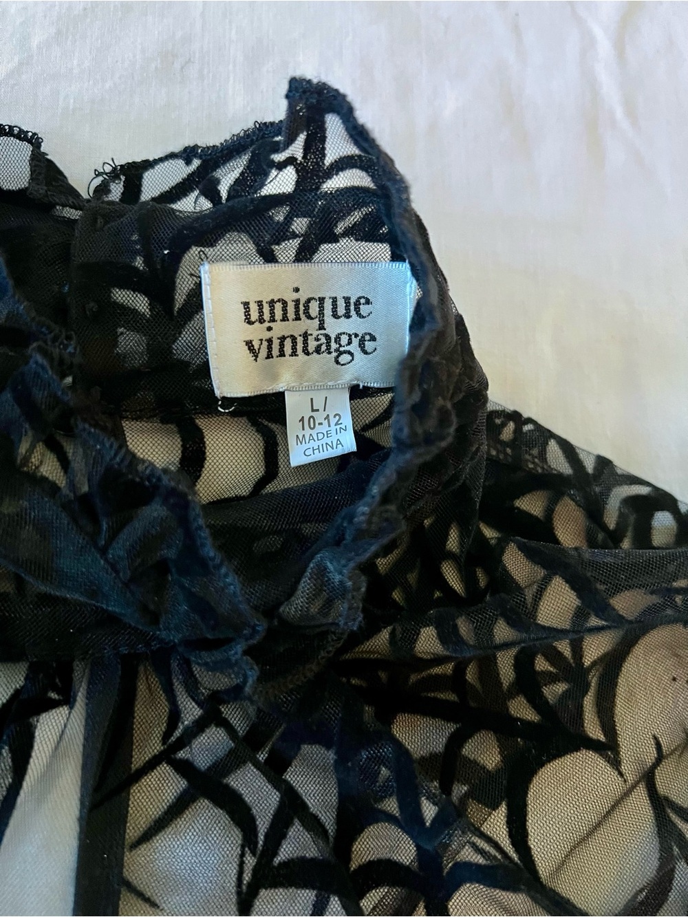 Unique Vintage Halloween Sheer Spiderweb Blouse Sheer New L - Picture 5 of 7
